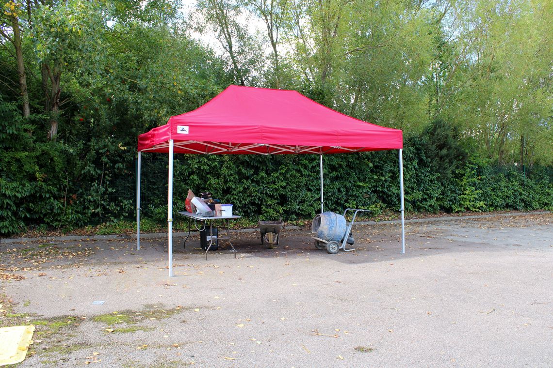 Outdoor shelter used as a temporary workshop shelter